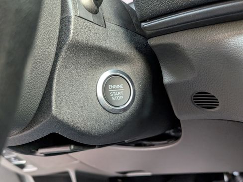 New 2026 Ford Transit 250 148 Medium Roof w/ Load Area Protection Package image 18