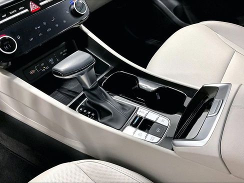 Used 2025 Hyundai Tucson SEL image 17