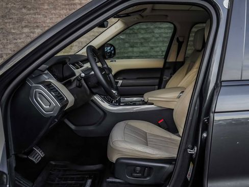 Used 2018 Land Rover Range Rover Sport HSE image 24