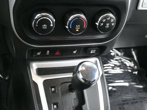 Used 2017 Jeep Compass High Altitude AWD/4WD image 19