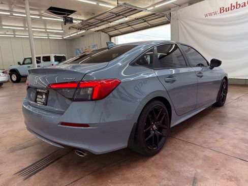 Used 2023 Honda Civic Sport image 5