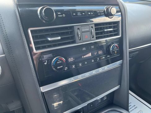 Used 2024 Nissan Armada SV AWD/4WD image 20