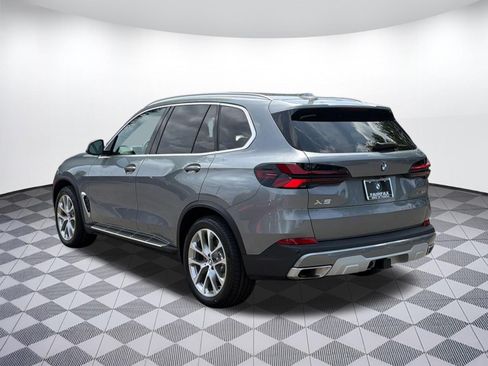 Certified 2024 BMW X5 xDrive40i w/ Parking Assistance Package AWD/4WD image 3