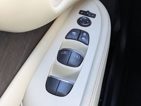 Used 2022 Nissan Murano Platinum w/ Cargo Package image 29