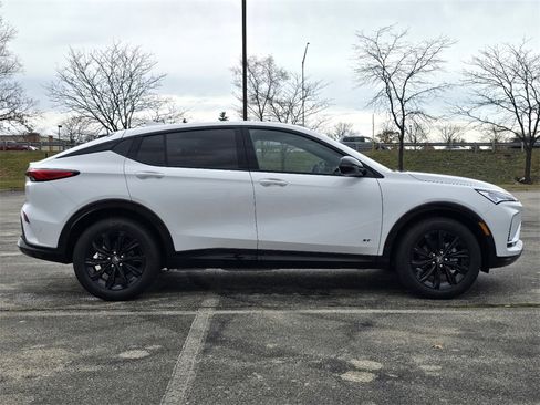 New 2026 Buick Envista Sport Touring image 9