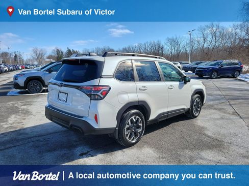 Certified 2025 Subaru Forester Premium image 5