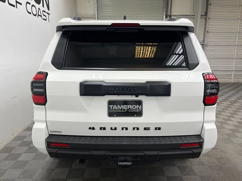 Used 2025 Toyota 4Runner TRD Off-Road Premium AWD/4WD image 10