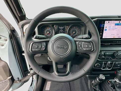 New 2026 Jeep Gladiator Sport AWD/4WD image 8