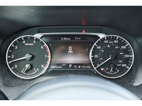 Used 2024 Nissan Rogue S image 10