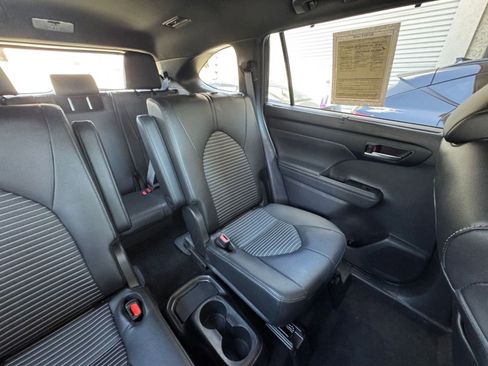 Used 2025 Toyota Highlander XSE AWD/4WD image 41