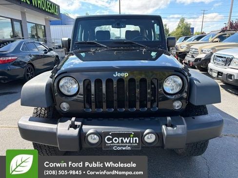 Used 2018 Jeep Wrangler Sport AWD/4WD image 2