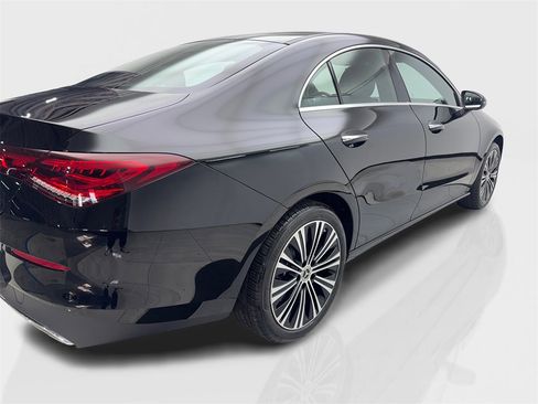 Used 2023 Mercedes-Benz CLA 250 4MATIC w/ Premium Package image 13