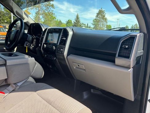 Used 2019 Ford F150 XLT w/ Equipment Group 302A Luxury AWD/4WD image 21
