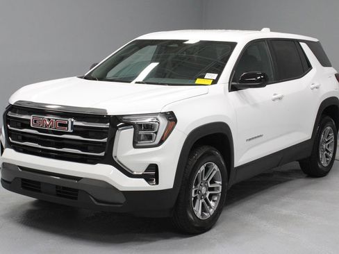 Used 2025 GMC Terrain Elevation AWD/4WD image 9