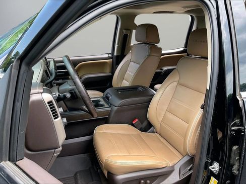 Used 2018 GMC Sierra 1500 Denali w/ Denali Ultimate Package AWD/4WD image 21