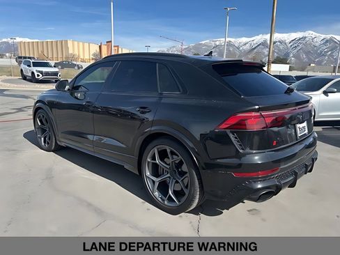 New 2026 Audi RS Q8 performance image 5