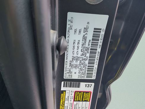 Used 2020 Toyota Tacoma SR5 image 28