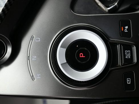 Used 2022 Kia EV6 Wind image 31