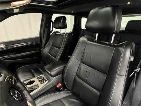 Used 2016 Jeep Grand Cherokee Limited image 14