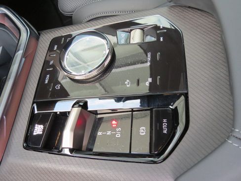 New 2025 BMW X3 xDrive30i w/ Convenience Package image 17