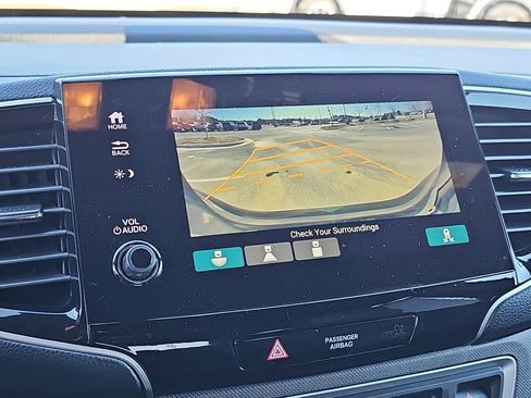 Used 2022 Honda Pilot TrailSport image 24