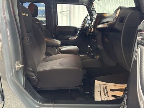 Used 2014 Jeep Wrangler Unlimited Sahara w/ Max Tow Package image 25