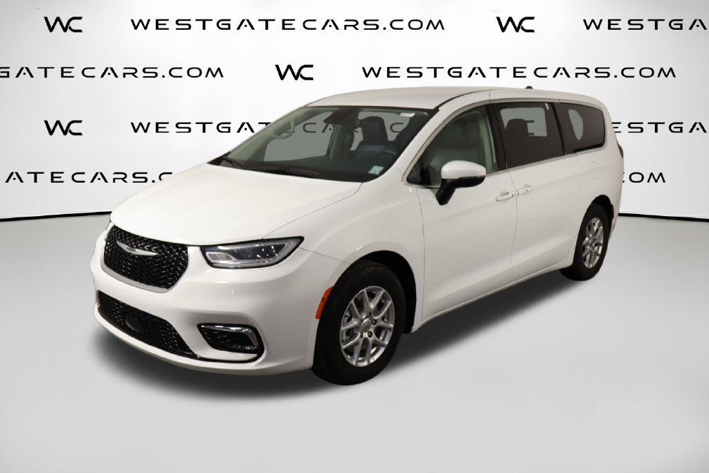 Used 2023 Chrysler Pacifica Touring-L FWD 360° Tour