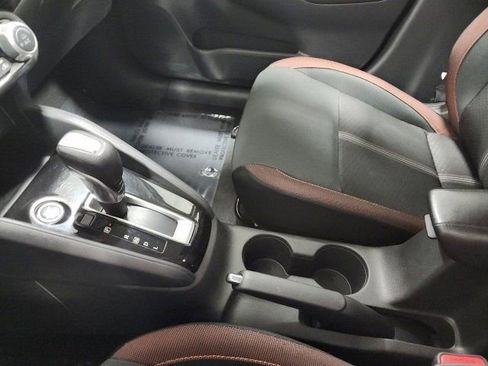 Used 2024 Nissan Versa SR image 30