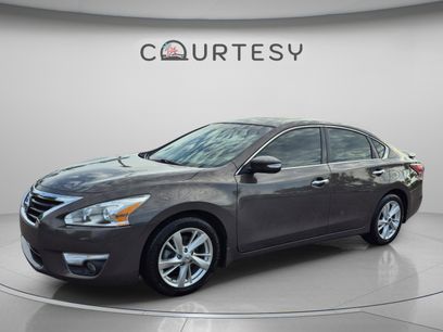 Used 2015 Nissan Altima 2.5 SL w/ Technology Package