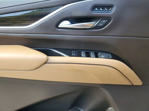Used 2022 Cadillac Escalade Premium Luxury w/ LPO, Radiant Package AWD/4WD image 16