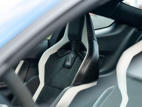 Used 2021 Ford Mustang Shelby GT500 w/ Carbon Fiber Track Pack image 27