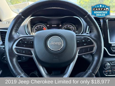 Used 2019 Jeep Cherokee Limited AWD/4WD image 12