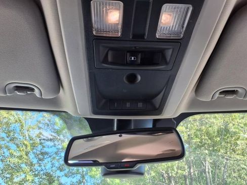 Used 2018 RAM 1500 Laramie w/ Convenience Group image 11