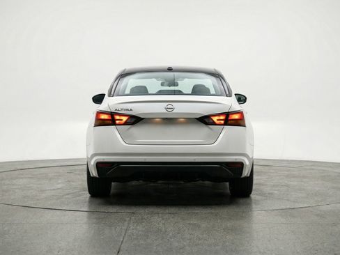 Used 2025 Nissan Altima 2.5 SV image 7