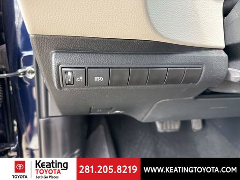 Used 2024 Toyota Corolla LE image 12