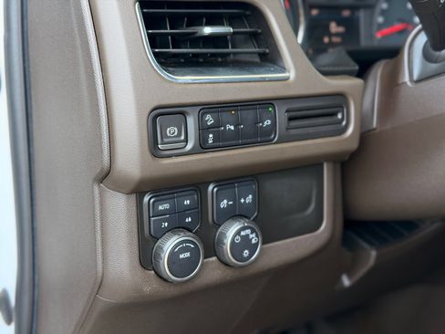 Used 2021 Chevrolet Tahoe Z71 AWD/4WD image 22