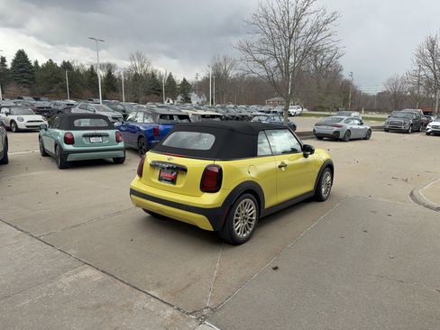 New 2026 MINI Cooper S image 3