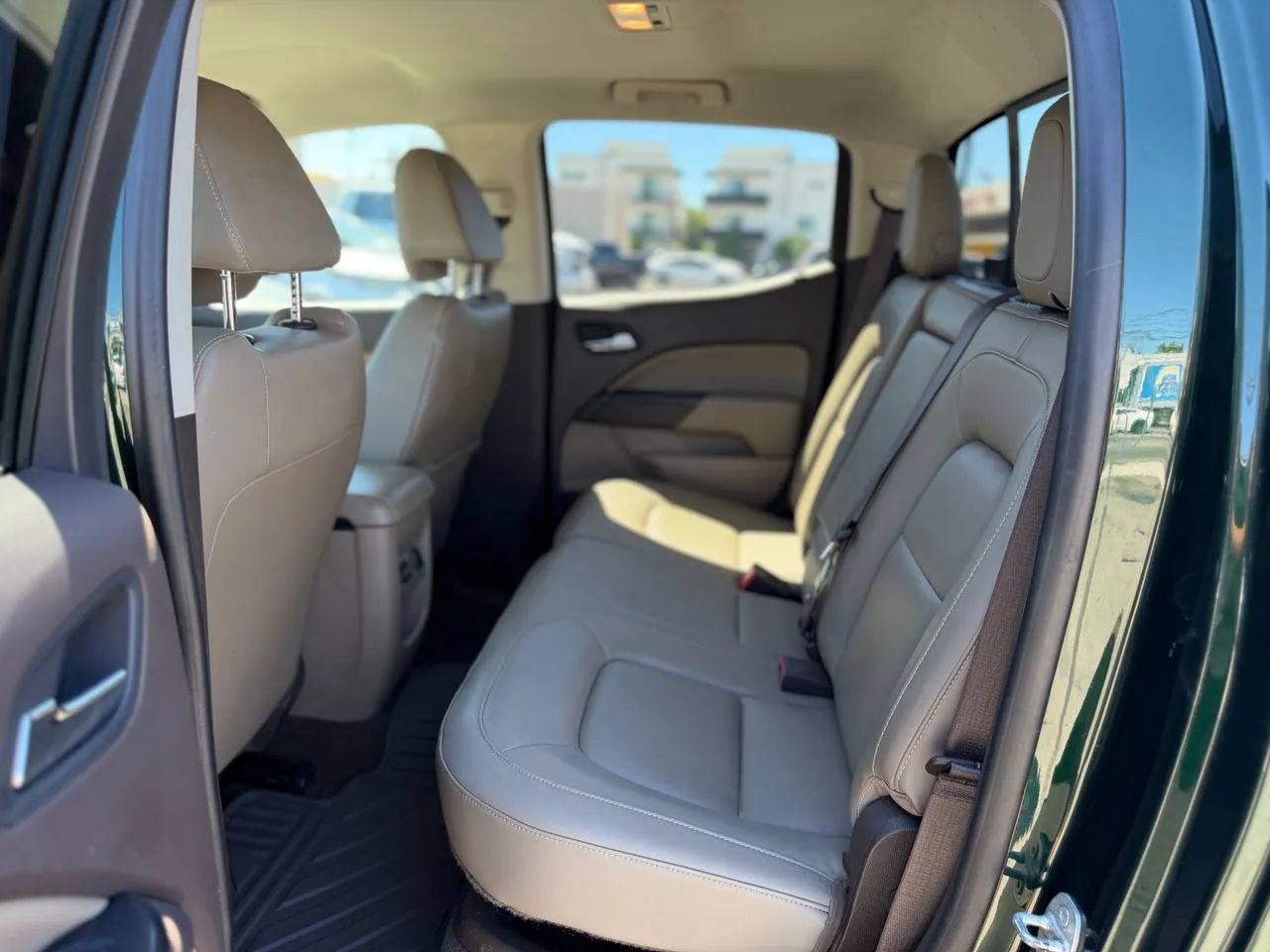 Used 2016 GMC Canyon SLT w/ LPO, Gearon Bar Package RWD image 27