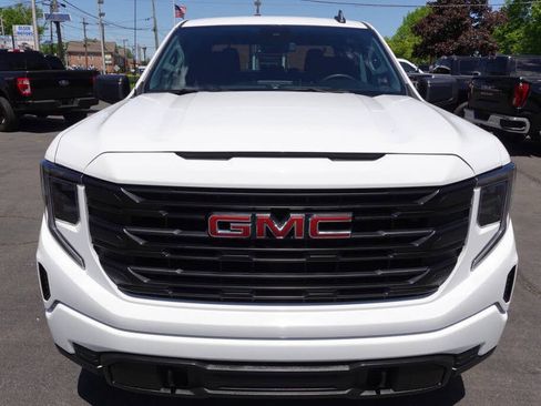 Used 2024 GMC Sierra 1500 Pro w/ Graphite Edition AWD/4WD image 7