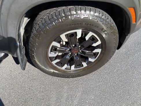 Used 2024 Nissan Frontier Pro-X RWD image 37