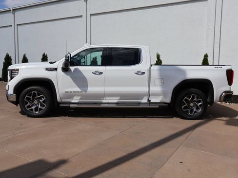 New 2026 GMC Sierra 1500 SLT w/ SLT Premium Plus Package AWD/4WD image 3