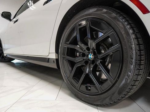 Used 2023 BMW 760i xDrive w/ Executive Package AWD/4WD image 42
