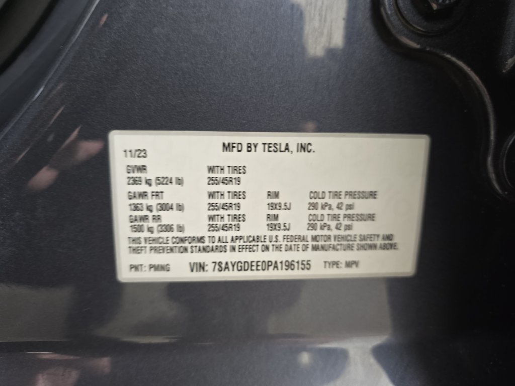 Used 2023 Tesla Model Y Long Range AWD/4WD image 33