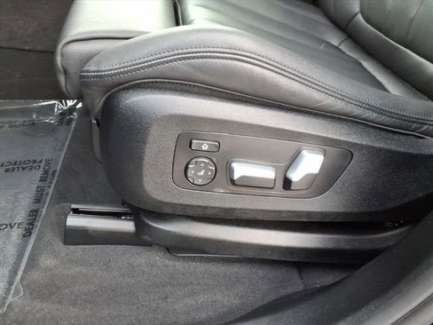 Used 2022 BMW X5 xDrive40i w/ Premium Package AWD/4WD image 14
