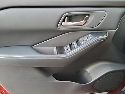 New 2026 Nissan Rogue SV image 10