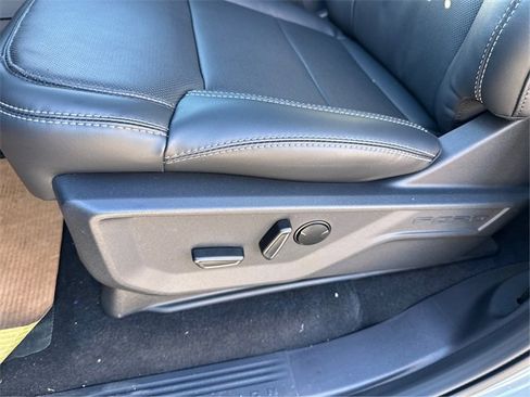 New 2025 Ford Expedition Platinum w/ Stealth Performance Package image 25