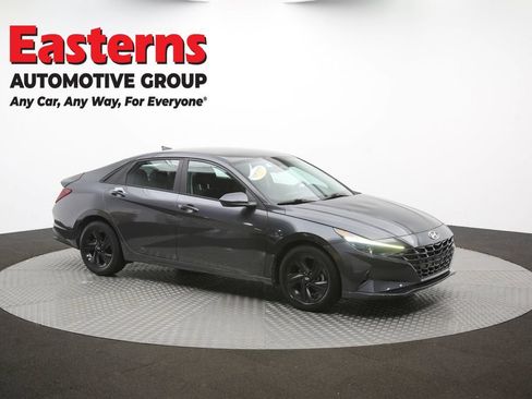 Used 2021 Hyundai Elantra SEL FWD image 47