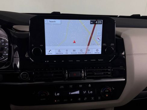 Used 2023 Nissan Pathfinder SL FWD image 19