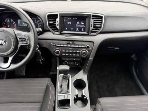 Used 2018 Kia Sportage LX w/ LX Popular Package image 20
