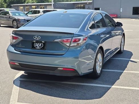 Used 2016 Hyundai Sonata SE FWD image 3